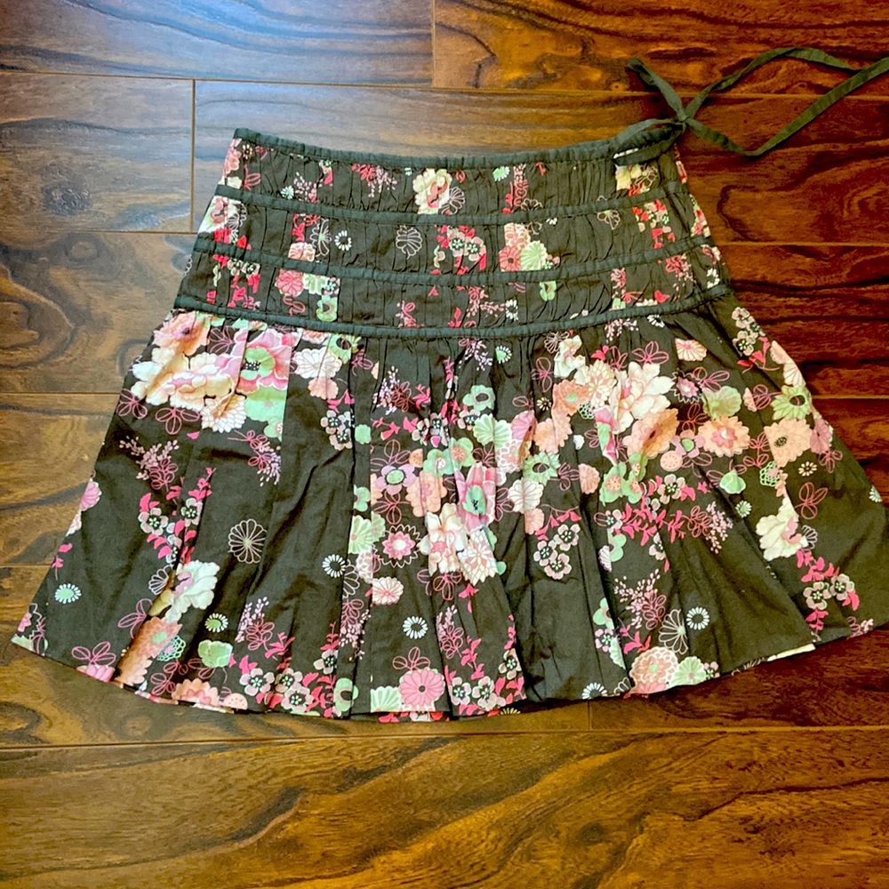 Nevada light brown pleated mini skirt in size 4